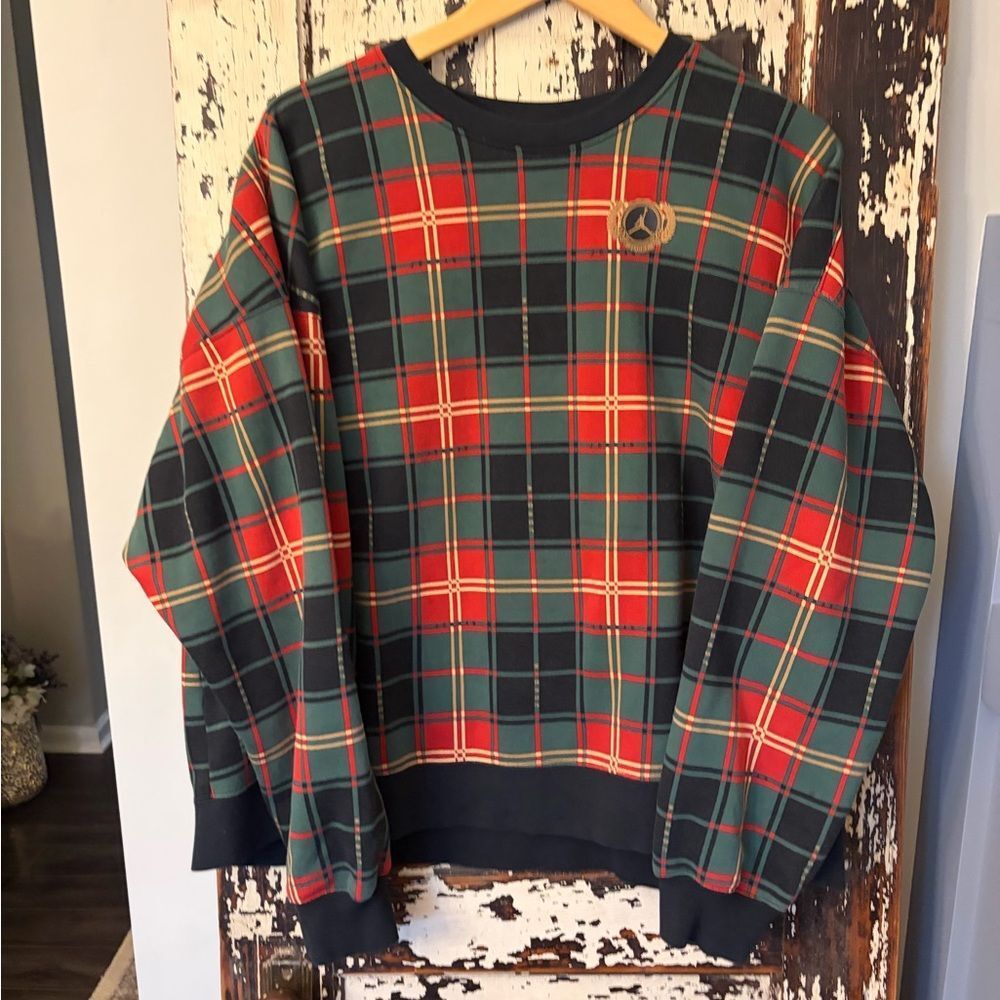 Jordan Flight Nike Plaid Crewneck Sweatshirt. Loose fit. Women XL- Red and Green